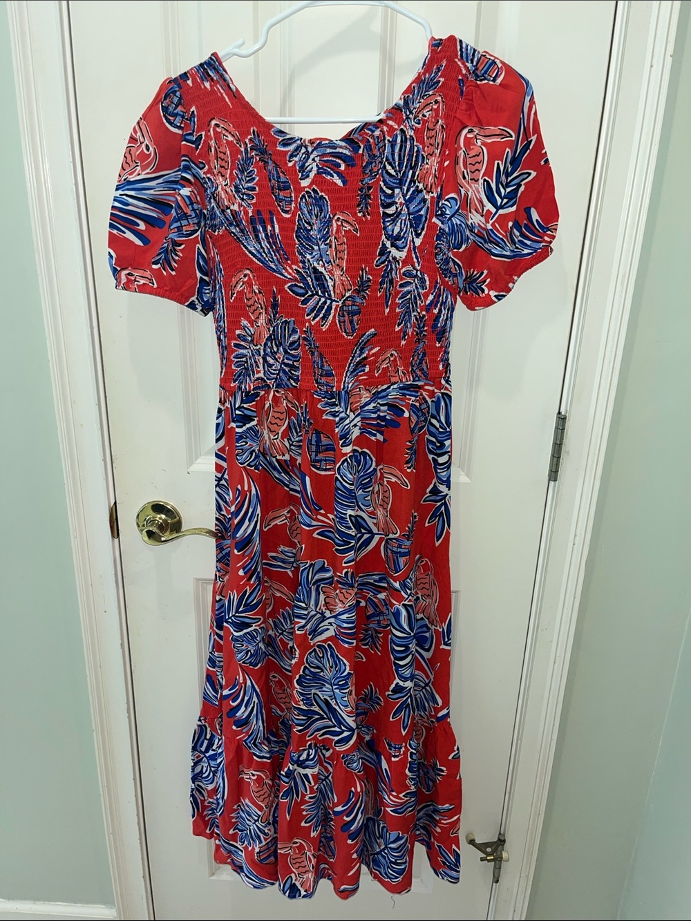 EUC Sincerly Jules red and blue tiered tropical dress, size m